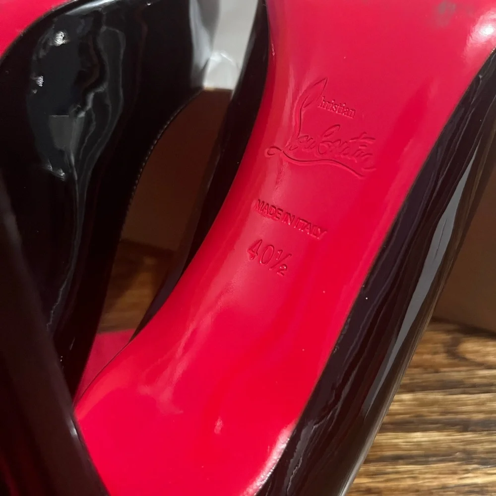Christian Louboutin Kate Black Patent Leather Heels - Picture 4 of 7